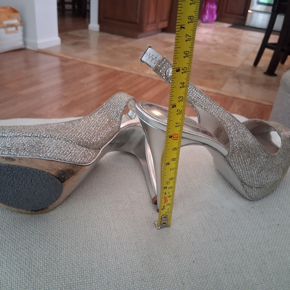 Michael Kors Glittering Silver Heels